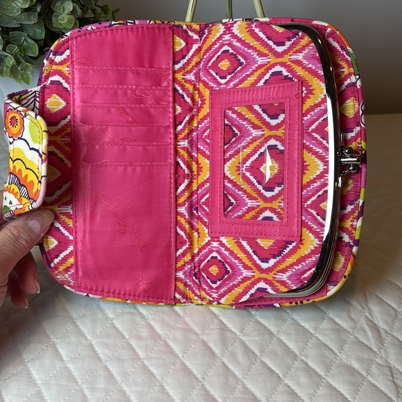 Vera Bradley Clementine Kiss
N' Snap Wallet - Picture 5 of 10